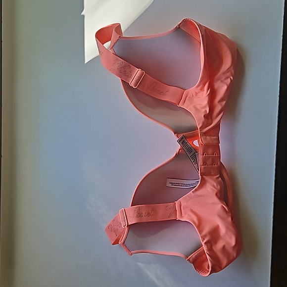 Victoria Secret Bra - Picture 2 of 5